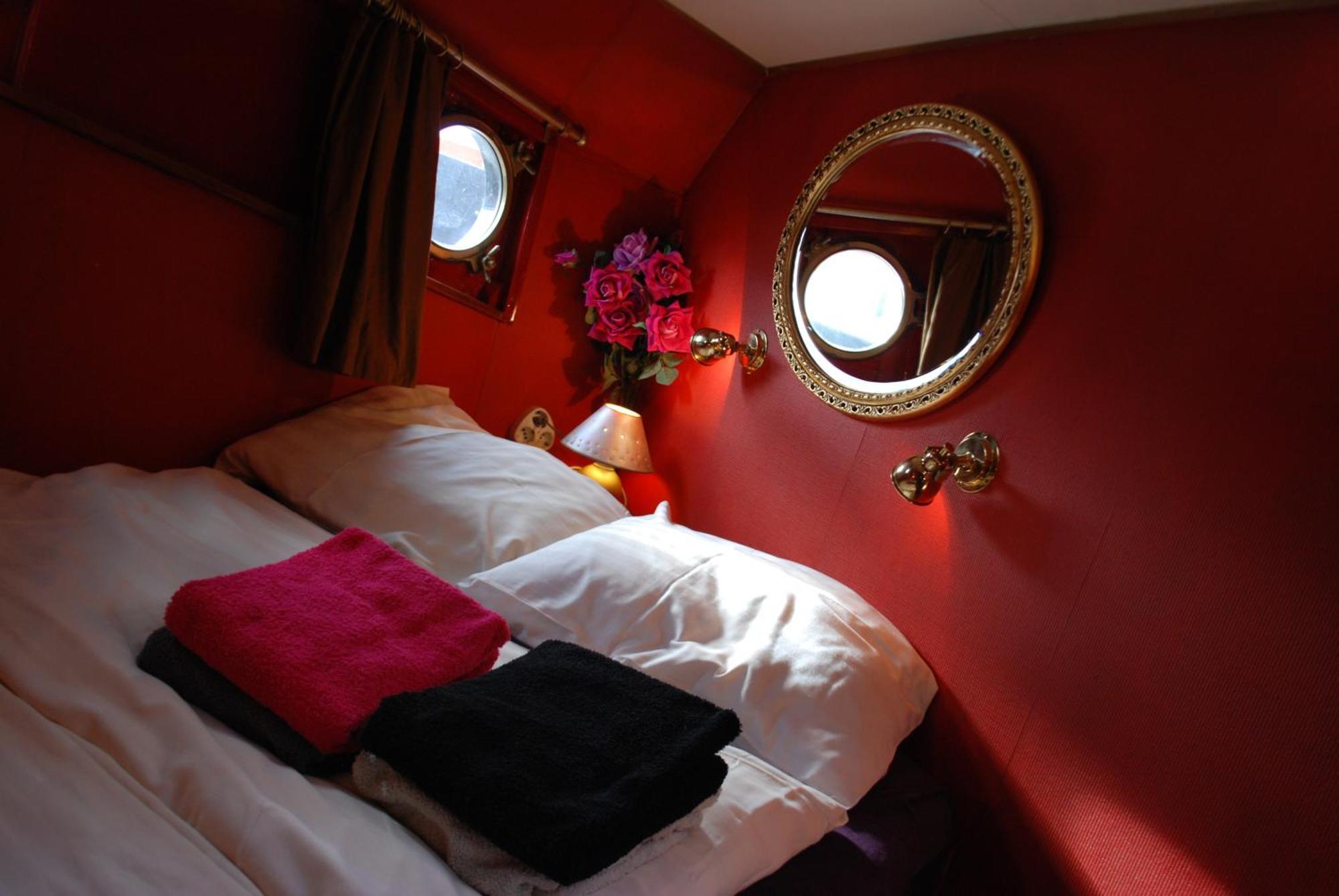 Hotelboot Zwaan Amsterdam Exterior photo