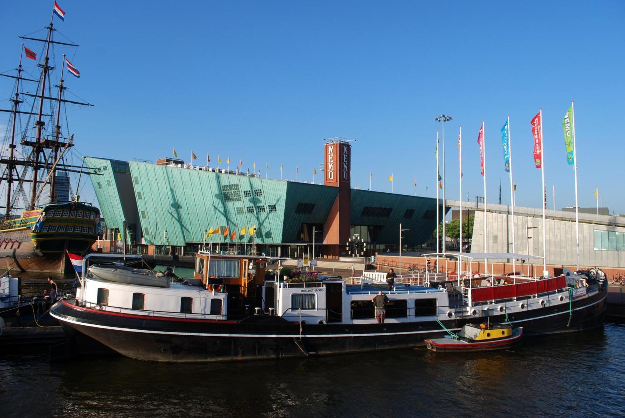 Hotelboot Zwaan Amsterdam Exterior photo